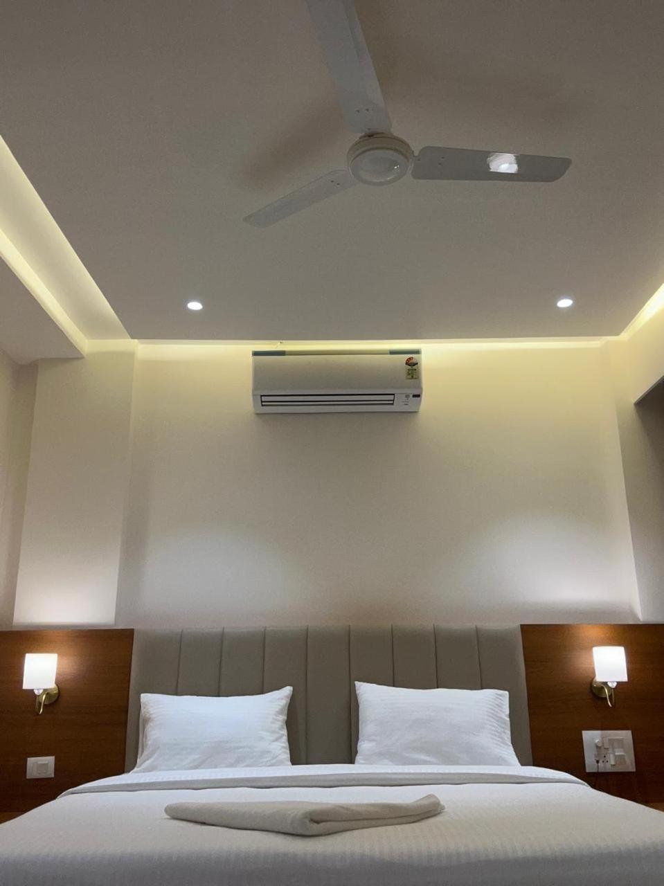Hotel Neem Heritage Shirdi Exterior photo